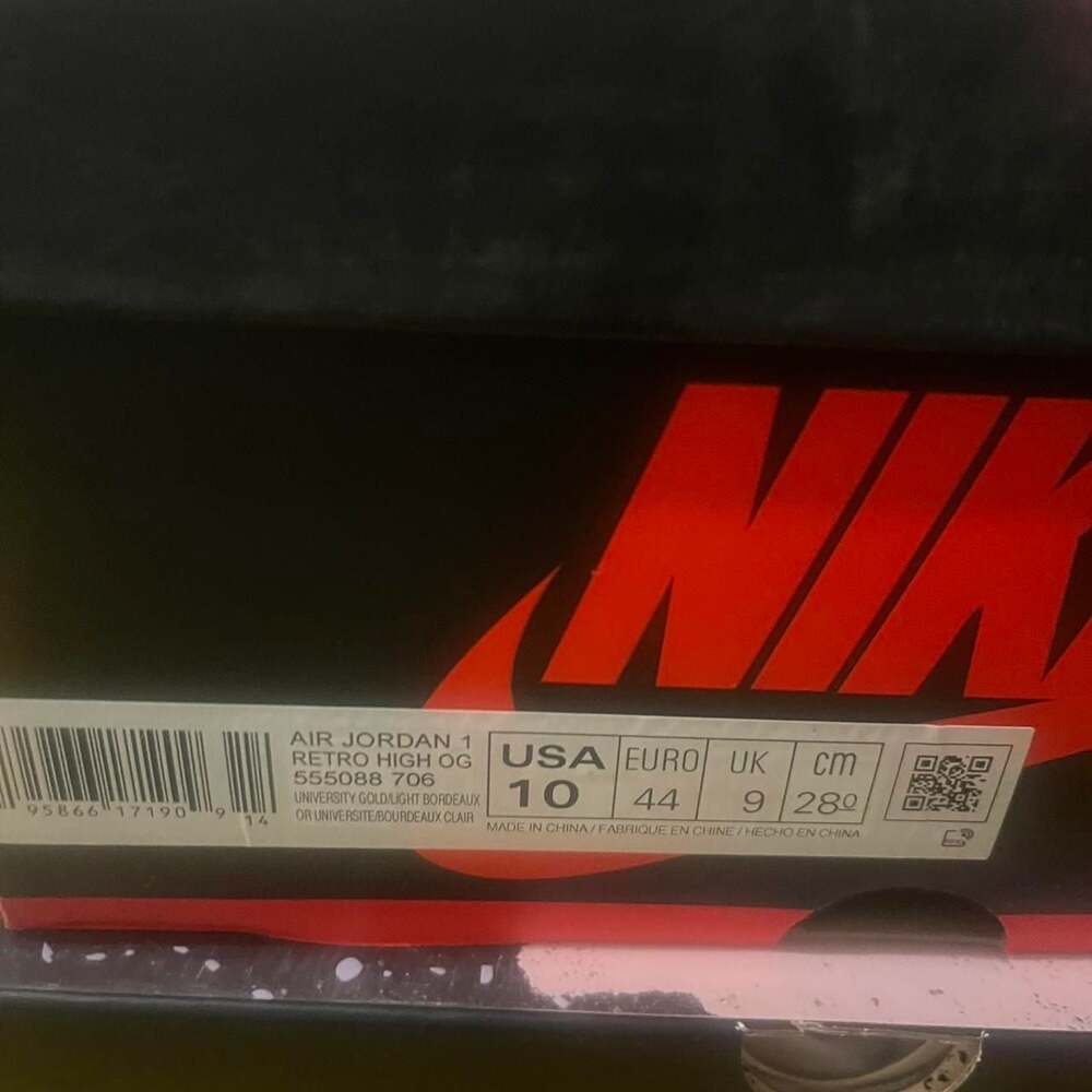 Air Jordan 1 Retro High OG University Gold Light Bordeaux - Picture 4 of 4
